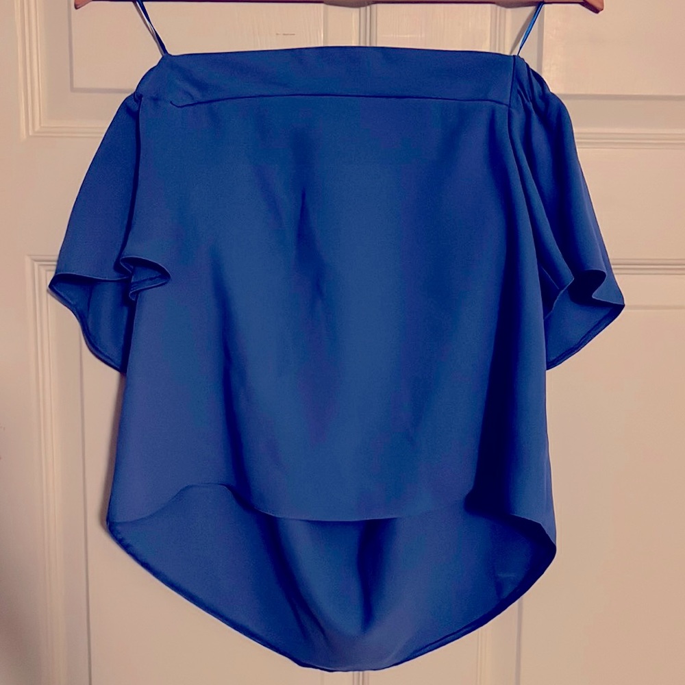 Off shoulder crop top